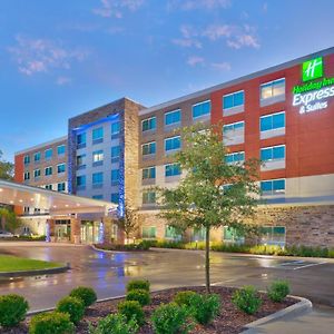 Holiday Inn Express & Suites - Gainesville I-75 By Ihg